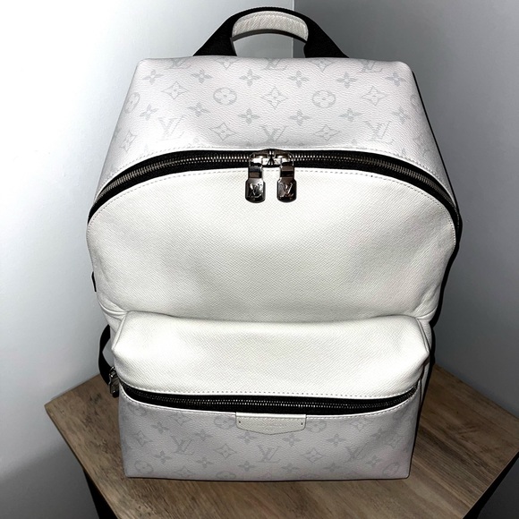 LOUIS VUITTON Taigarama Discovery Backpack LIMITED EDITION - Picture 3 of 8